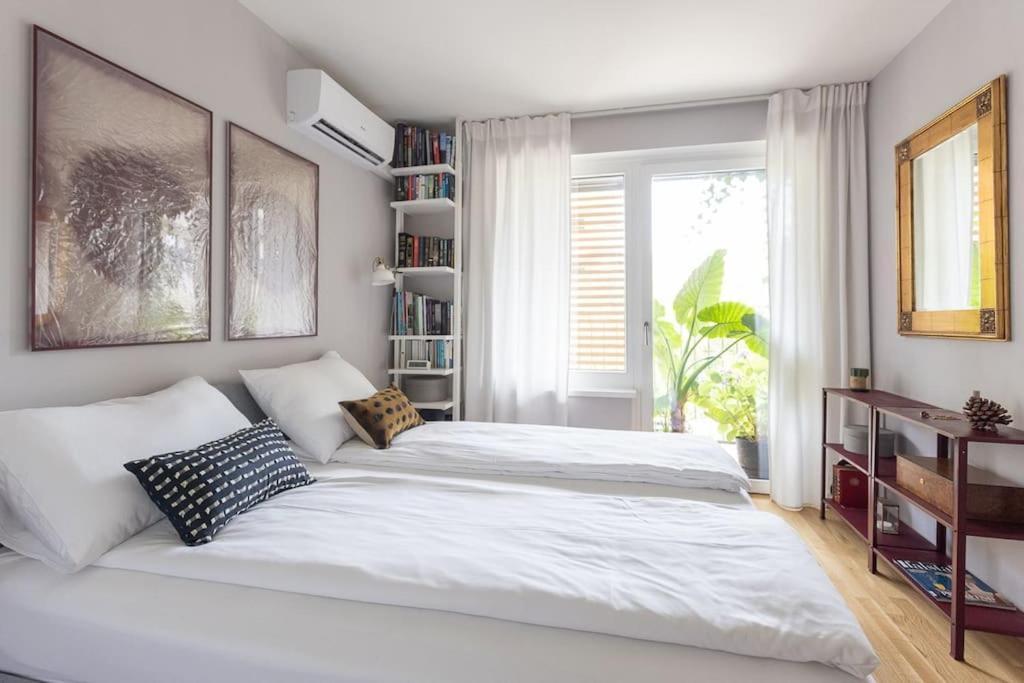 Dream Apartment - Central And Quiet With Ac And Free Parking Garage Βιέννη Εξωτερικό φωτογραφία